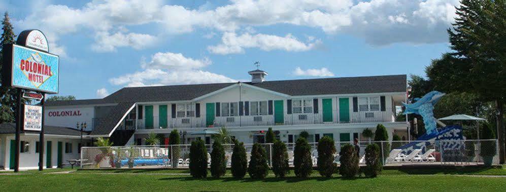 Colonial Motel Wisconsin Dells Eksteriør billede